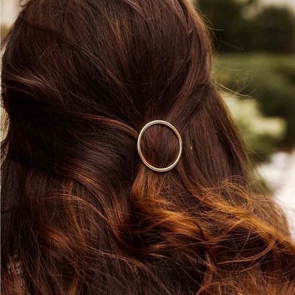 Women's Minimalist Gold Circle Hair Clip Barrette